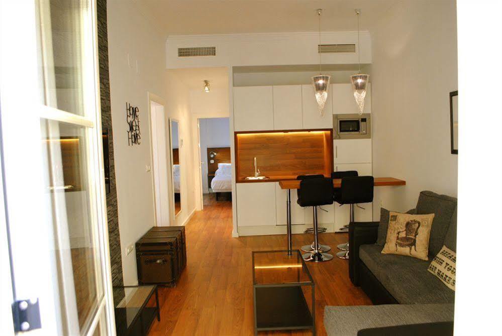 Minimal Rooms Malaga Bagian luar foto